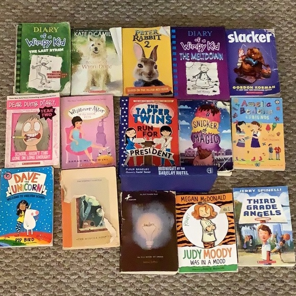 Children's Book Collection (16) Books Preloved - Picture 1 of 1